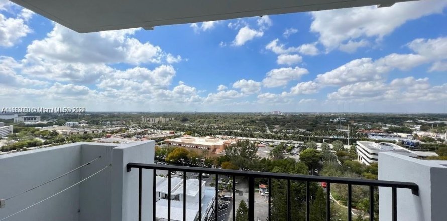 Condo à Aventura, Floride, 2 chambres  № 1977984