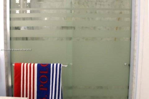 Copropriété à vendre à Aventura, Floride: 2 chambres, 120.77 m2 № 1977984 - photo 14