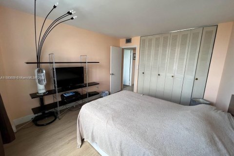 Copropriété à vendre à Aventura, Floride: 2 chambres, 120.77 m2 № 1977984 - photo 13