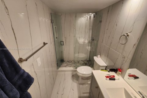 Copropriété à vendre à Aventura, Floride: 2 chambres, 120.77 m2 № 1977984 - photo 16