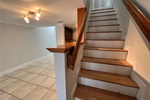 Condominio en alquiler en Miami, Florida, 3 dormitorios, 121.7 m2 № 1926721 - foto 29