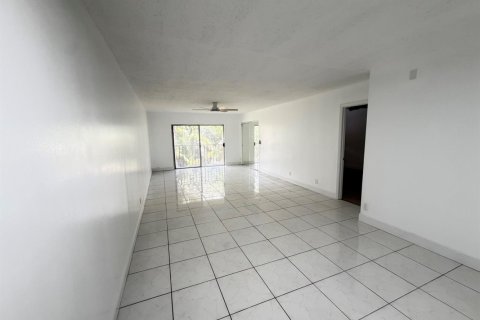 Copropriété à louer à Delray Beach, Floride: 2 chambres, 105.54 m2 № 2420813 - photo 10