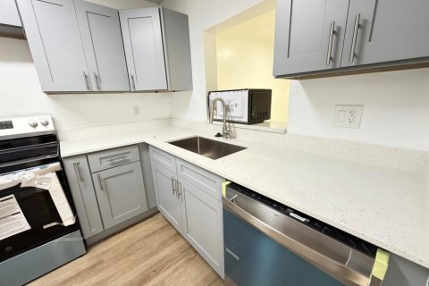 Copropriété à louer à Delray Beach, Floride: 2 chambres, 105.54 m2 № 2420813 - photo 8