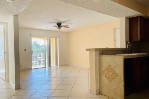 Copropriété à louer à Coconut Creek, Floride: 2 chambres, 104.98 m2 № 2439271 - photo 21