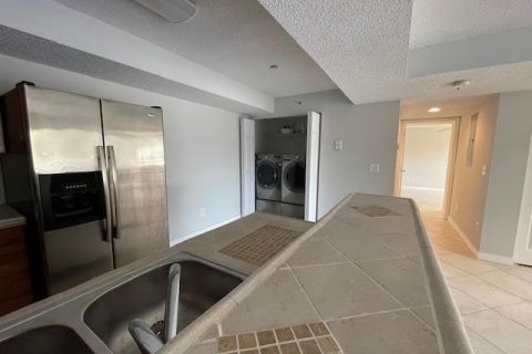Copropriété à louer à Coconut Creek, Floride: 2 chambres, 104.98 m2 № 2439271 - photo 7
