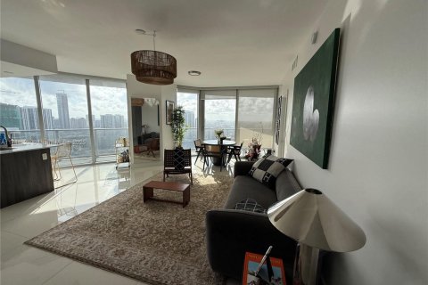 Купить кондоминиум в Майами, Флорида 2 спальни, 108.79м2, № 1958722 - фото 5