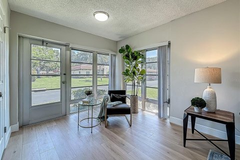 Condo in Dunedin, Florida, 2 bedrooms  № 2098466 - photo 12