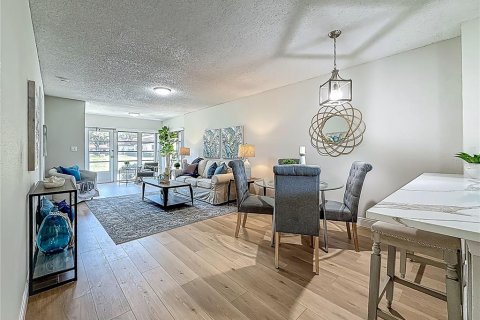 Condo in Dunedin, Florida, 2 bedrooms  № 2098466 - photo 7