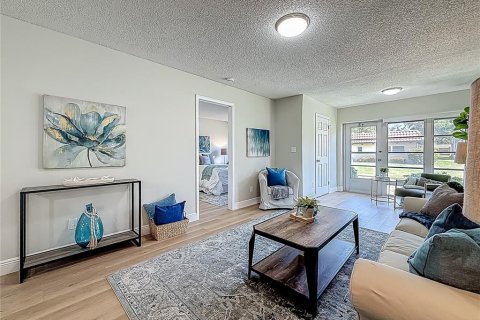 Condo in Dunedin, Florida, 2 bedrooms  № 2098466 - photo 10