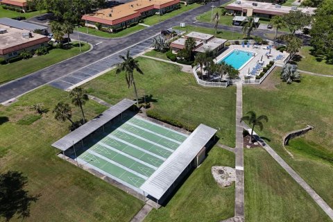 Condo in Dunedin, Florida, 2 bedrooms  № 2098466 - photo 22