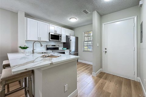 Condo in Dunedin, Florida, 2 bedrooms  № 2098466 - photo 3