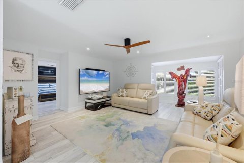 Casa en venta en Sarasota, Florida, 3 dormitorios, 145.11 m2 № 2101309 - foto 3