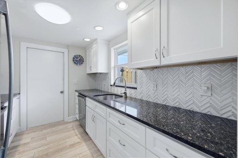 Casa en venta en Sarasota, Florida, 3 dormitorios, 145.11 m2 № 2101309 - foto 9