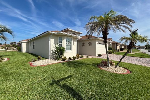 Casa en Winter Haven, Florida 3 dormitorios, 178.19 m2 № 2126323