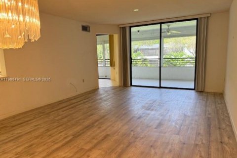 Condo in Hollywood, Florida, 2 bedrooms  № 2050664 - photo 5