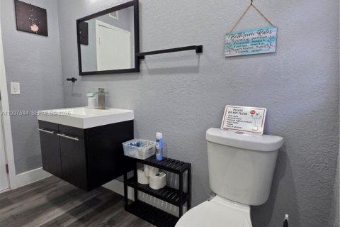 Купить виллу или дом в Норт-Майами, Флорида 4 спальни, 172.43м2, № 1995588 - фото 18