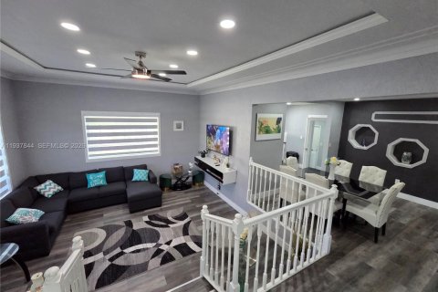 Купить виллу или дом в Норт-Майами, Флорида 4 спальни, 172.43м2, № 1995588 - фото 8