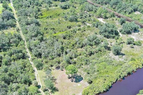 Land in Punta Gorda, Florida № 2164311 - photo 12
