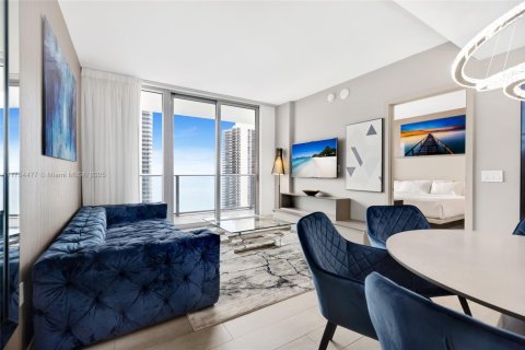 Hôtel, hôtellerie à vendre à Hollywood, Floride: 2 chambres, 96.99 m2 № 1985270 - photo 22