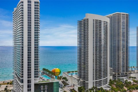 Hôtel, hôtellerie à vendre à Hollywood, Floride: 2 chambres, 96.99 m2 № 1985270 - photo 4