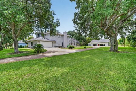 House in Cocoa, Florida 3 bedrooms, 278.71 sq.m. № 2100677 - photo 3