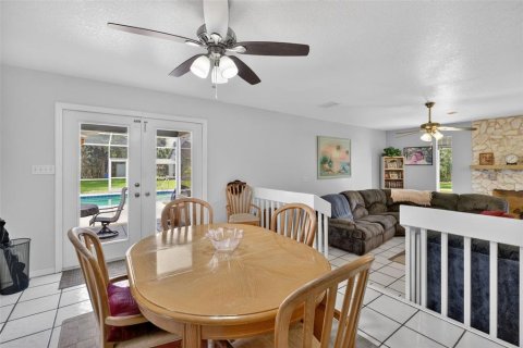 House in Cocoa, Florida 3 bedrooms, 278.71 sq.m. № 2100677 - photo 14