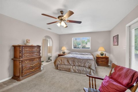 House in Cocoa, Florida 3 bedrooms, 278.71 sq.m. № 2100677 - photo 21