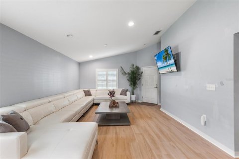 Villa ou maison à vendre à Auburndale, Floride: 3 chambres, 162.76 m2 № 2351540 - photo 5