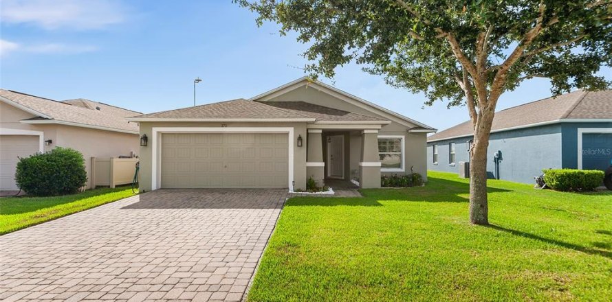 Villa ou maison à Auburndale, Floride 3 chambres, 162.76 m2 № 2351540