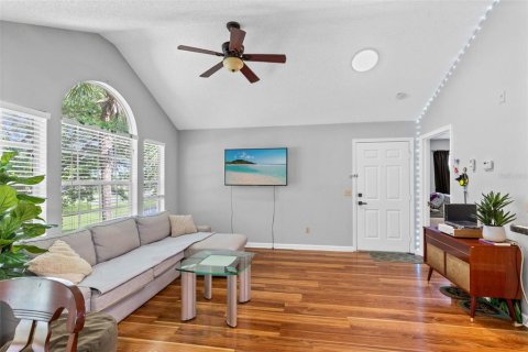 Condo in Orlando, Florida, 2 bedrooms № 2197218 - photo 5