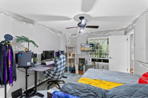 Condo in Orlando, Florida, 2 bedrooms № 2197218 - photo 16
