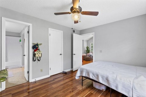 Condo in Orlando, Florida, 2 bedrooms № 2197218 - photo 13