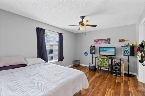 Condo in Orlando, Florida, 2 bedrooms № 2197218 - photo 12