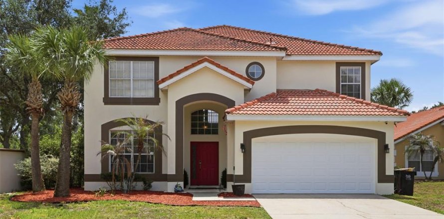 House in Davenport, Florida 6 bedrooms, 257.43 sq.m. № 2112477
