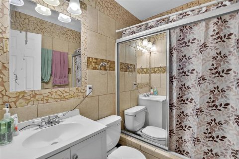 House in Saint Petersburg, Florida 2 bedrooms, 69.86 sq.m. № 1876407 - photo 17