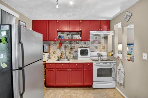 House in Saint Petersburg, Florida 2 bedrooms, 69.86 sq.m. № 1876407 - photo 10
