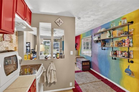 House in Saint Petersburg, Florida 2 bedrooms, 69.86 sq.m. № 1876407 - photo 6