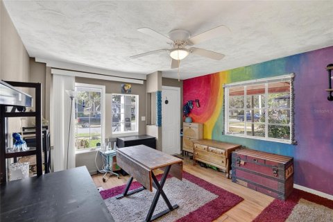 House in Saint Petersburg, Florida 2 bedrooms, 69.86 sq.m. № 1876407 - photo 5