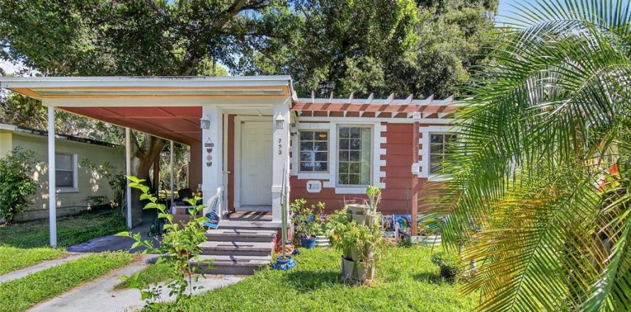 Casa en Saint Petersburg, Florida 2 dormitorios, 69.86 m2 № 1876407