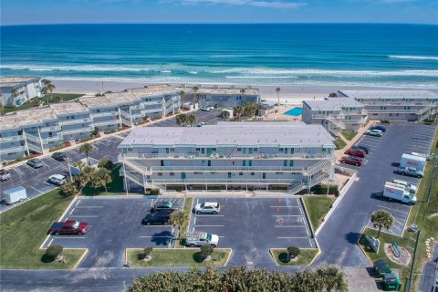 Condo à New Smyrna Beach, Floride, 2 chambres  № 2127608