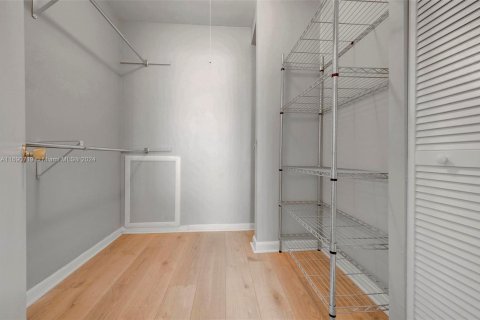 Condominio en venta en Oakland Park, Florida, 2 dormitorios, 78.97 m2 № 1939739 - foto 19
