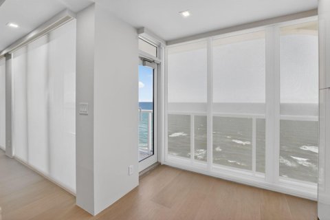 Condo in Boca Raton, Florida, 2 bedrooms № 2187909 - photo 10