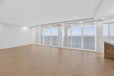 Condo in Boca Raton, Florida, 2 bedrooms № 2187909 - photo 8