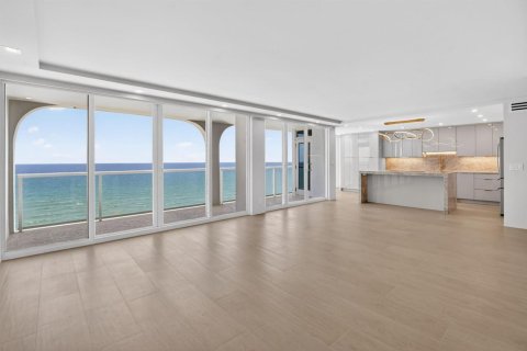 Condo in Boca Raton, Florida, 2 bedrooms № 2187909 - photo 5