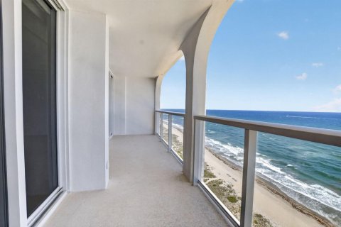 Condo in Boca Raton, Florida, 2 bedrooms № 2187909 - photo 21