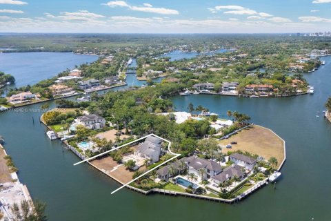 Land in Coral Gables, Florida № 1958969 - photo 5