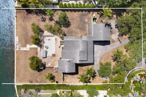 Land in Coral Gables, Florida № 1958969 - photo 12