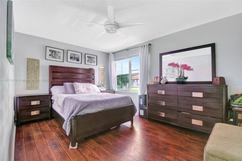 Touwnhouse à vendre à Miramar, Floride: 2 chambres, 107.12 m2 № 1465122 - photo 15