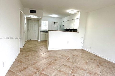 Condominio en alquiler en Aventura, Florida, 1 dormitorio, 74.32 m2 № 1993044 - foto 8