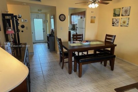 Condo in Sunrise, Florida, 2 bedrooms  № 1867764 - photo 23